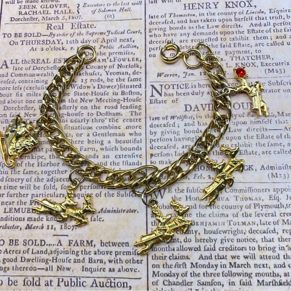 Santa Sleigh Rudolph Raindeer Charm Bracelet Gold Tone Charms Red Rhinestone